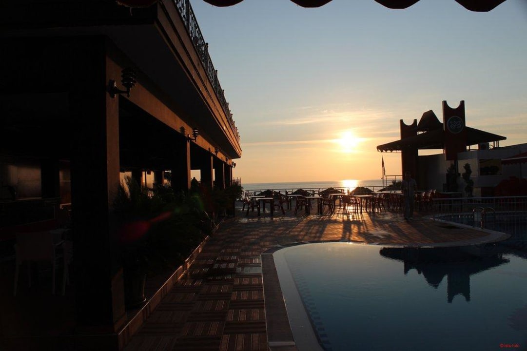 Pool  Aleria Belport Beach Hotel