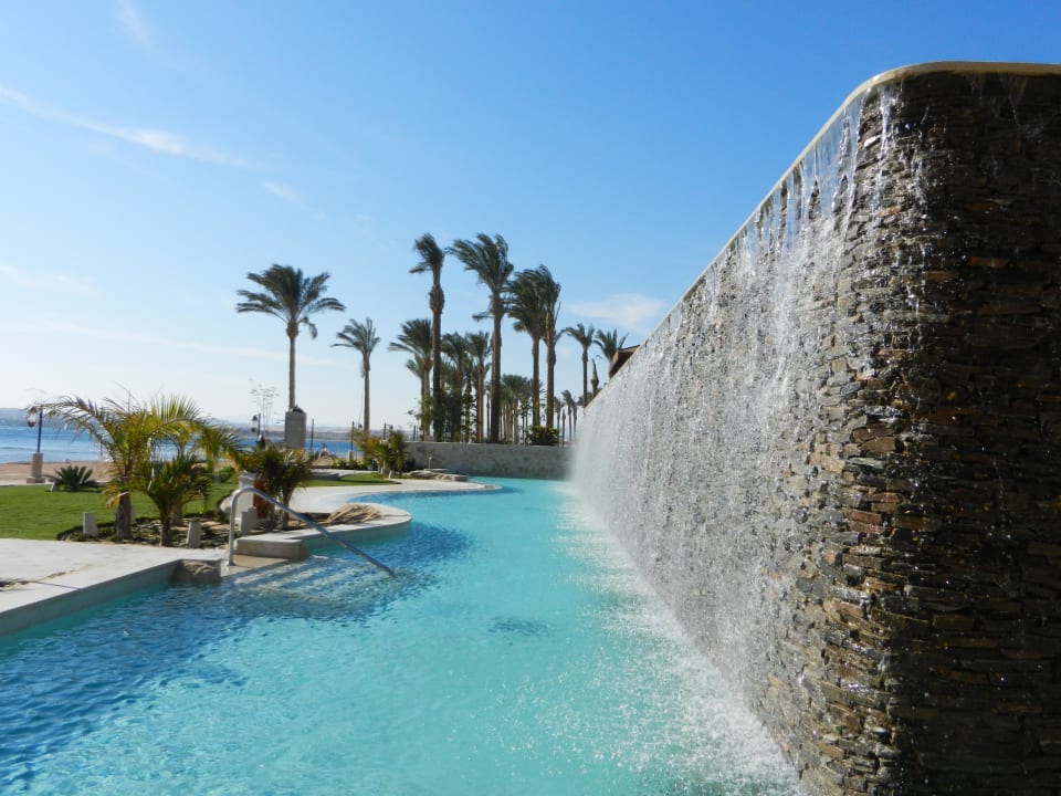 Poolblick beim Frühstück  Makadi Spa - Adults only