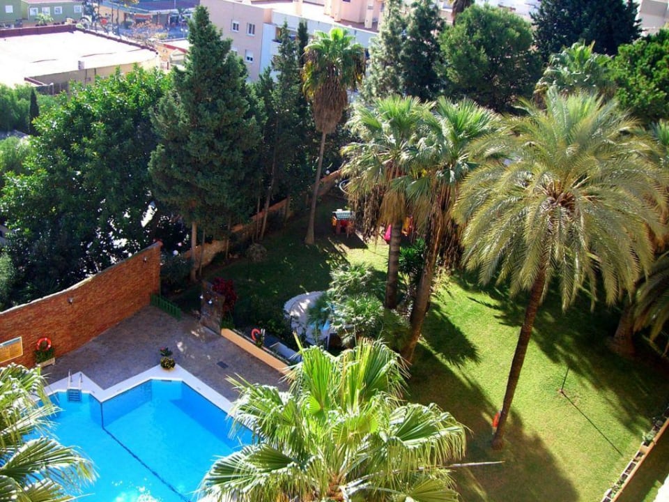 Die Gartenanlage vom 6.Stockwerk aus gesehen BLUESEA Al Andalus