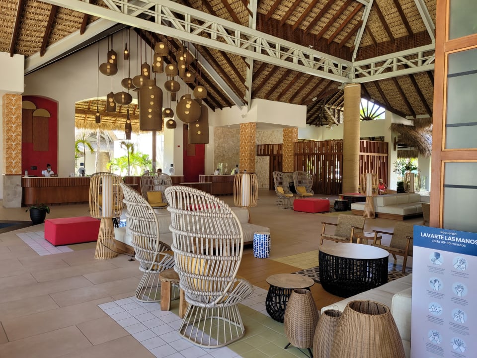 Lobby Caribe Deluxe Princess