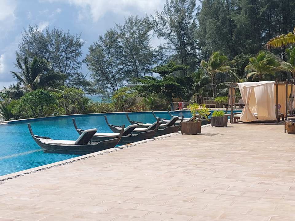 Pool Santhiya Phuket Natai Resort & Spa