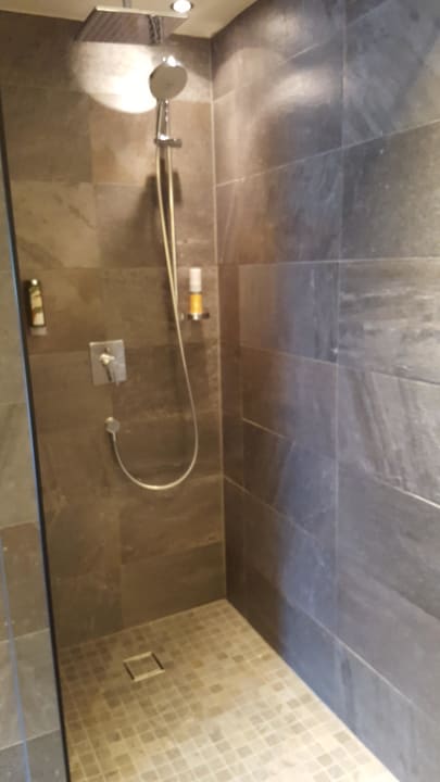 Regendusche Das Kaltenbach Aparthotel