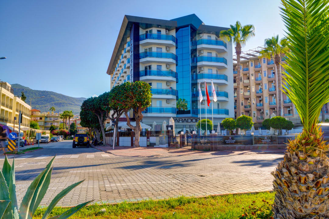 Außenansicht Parador Beach Hotel