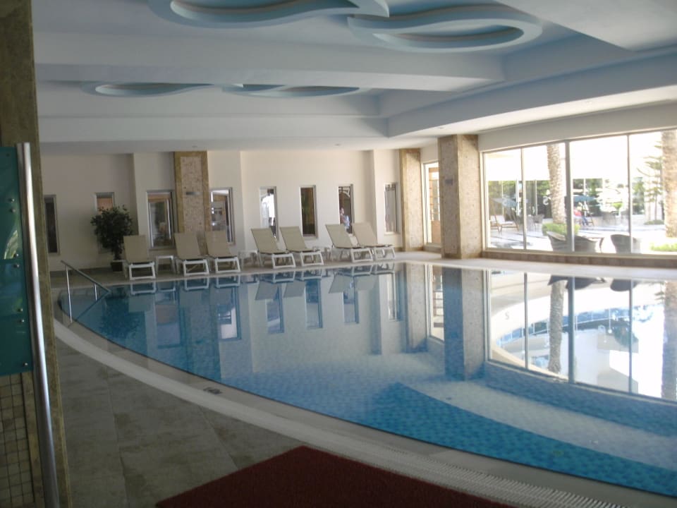 Indoor Pool Saphir Resort & Spa