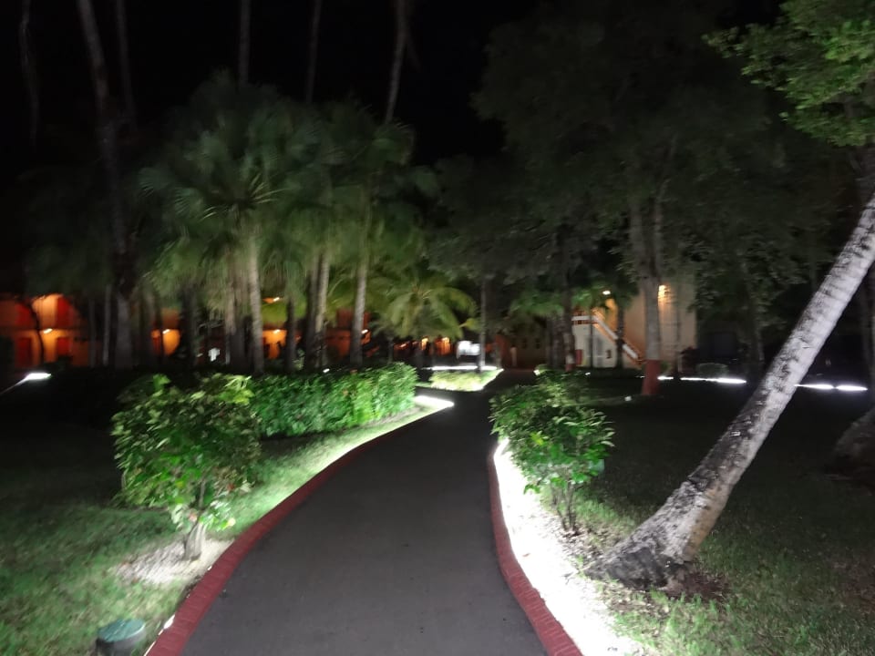 Abends mit Beleuchtung Sunscape Curaçao Resort, Spa & Casino