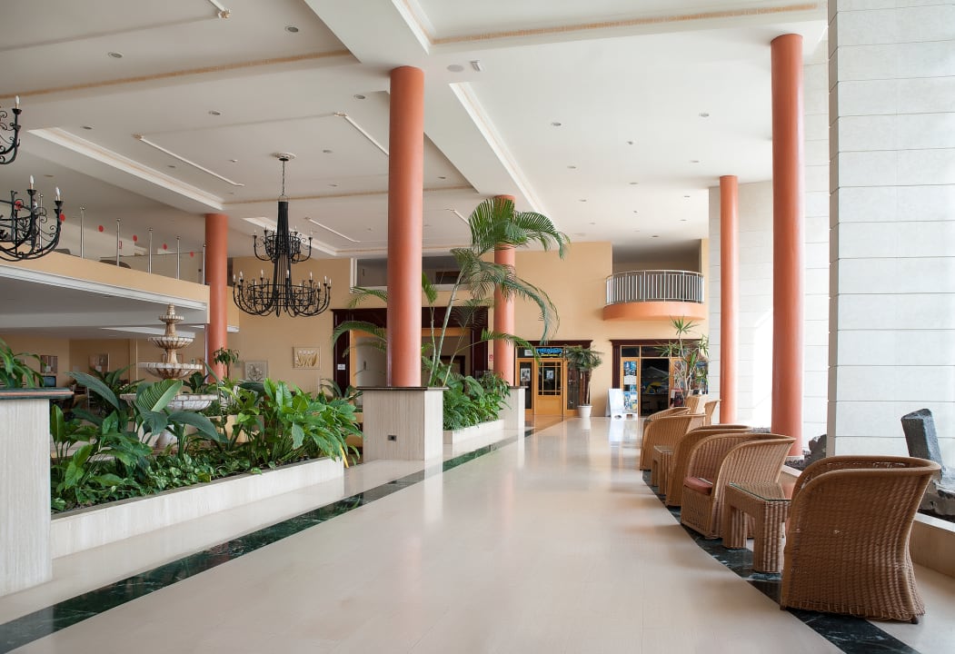 Lobby Grand Muthu Golf Plaza Hotel & Spa