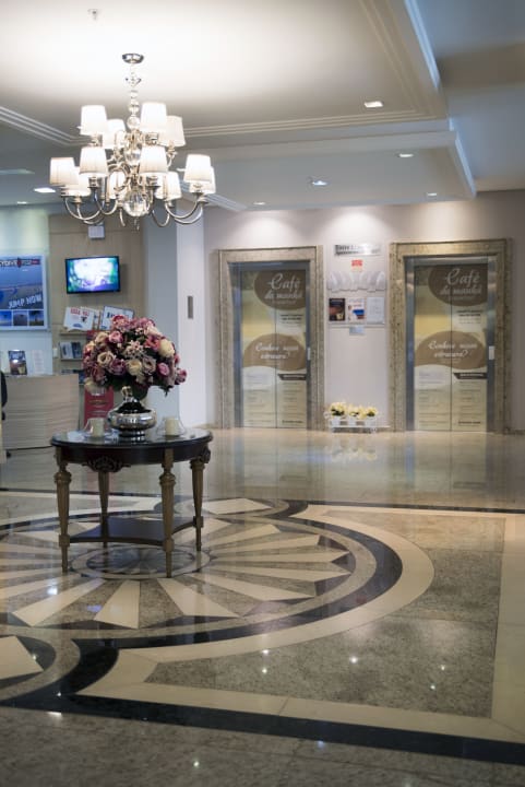 Lobby Tarobá Hotel