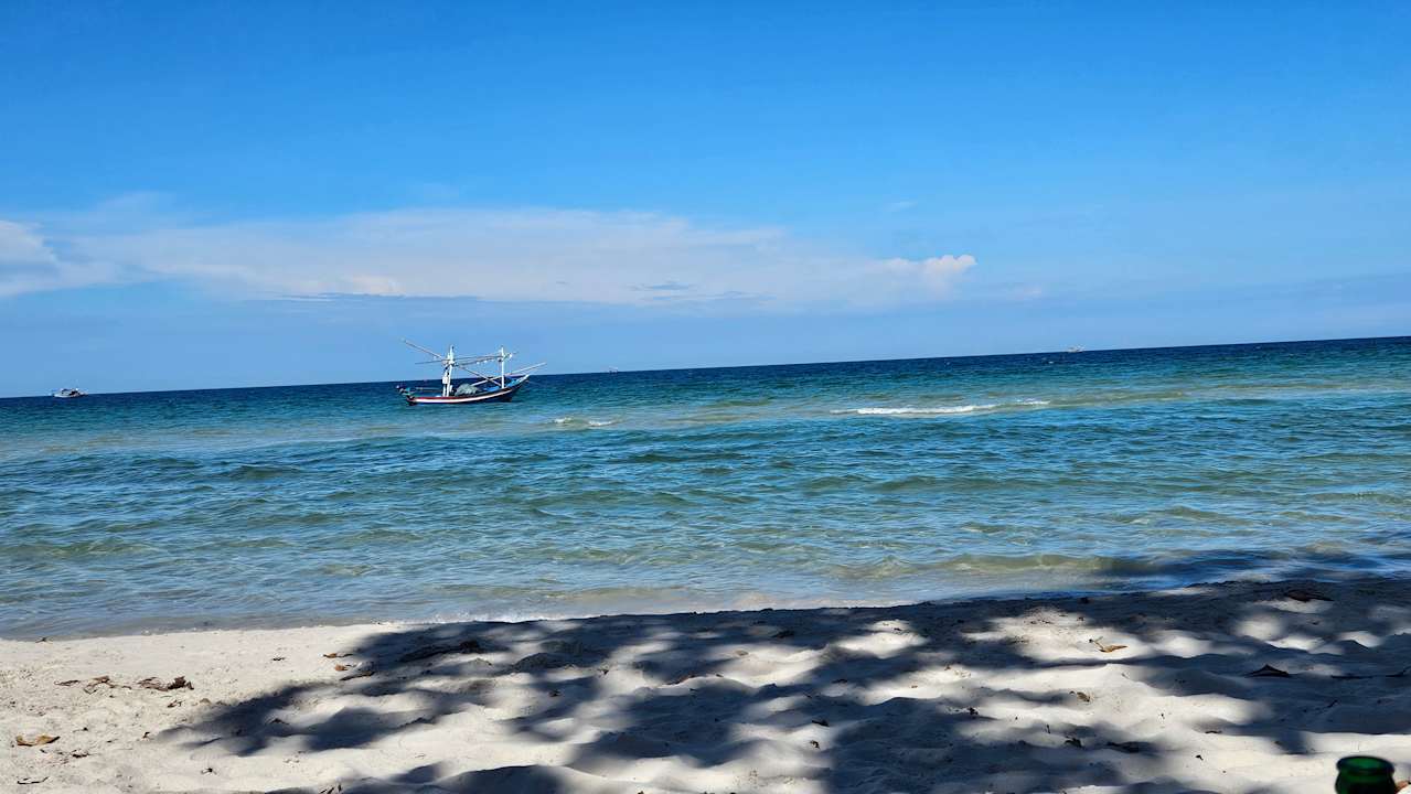 Strand Ruen Kanok Resort