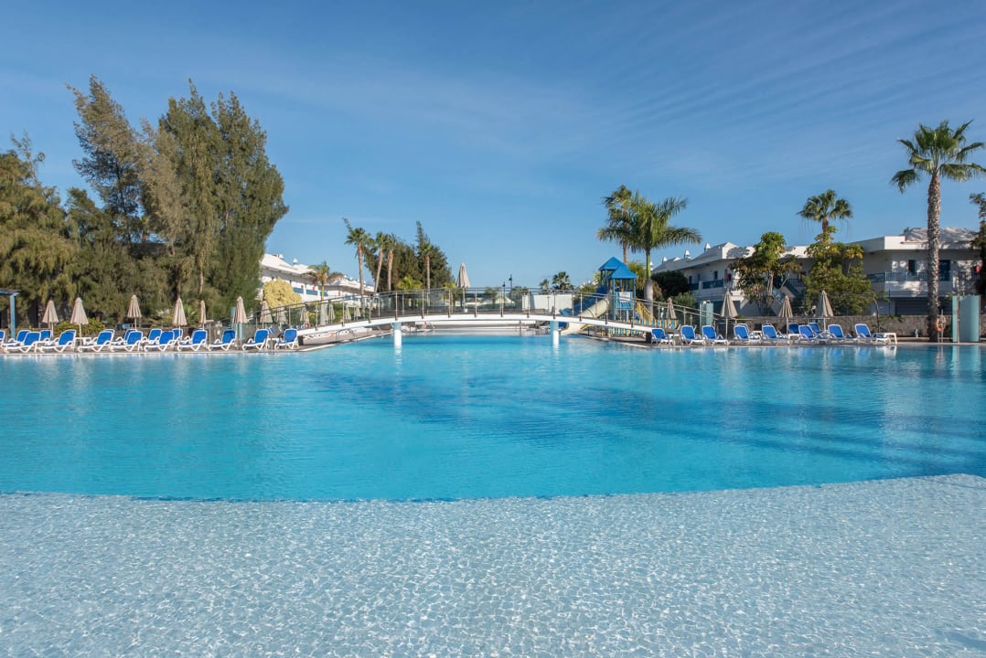 Pool Hotel THB Tropical Island