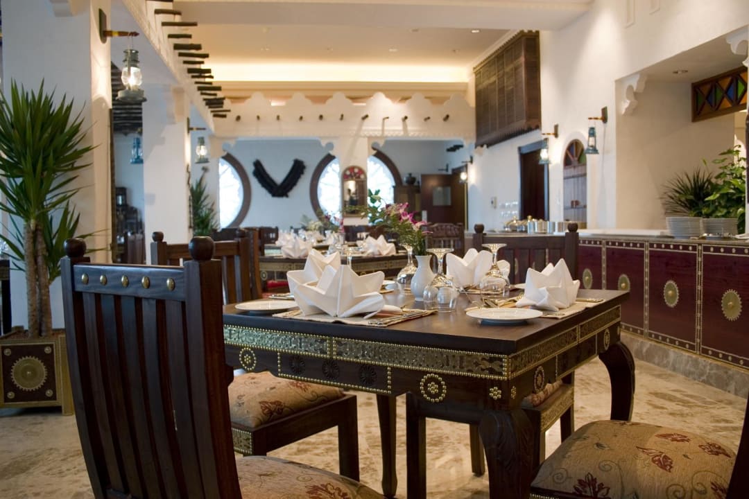 Gastro Hotel Retaj Al Rayyan