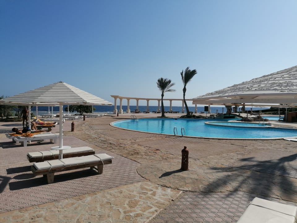 Pool Three Corners Equinox Beach Resort