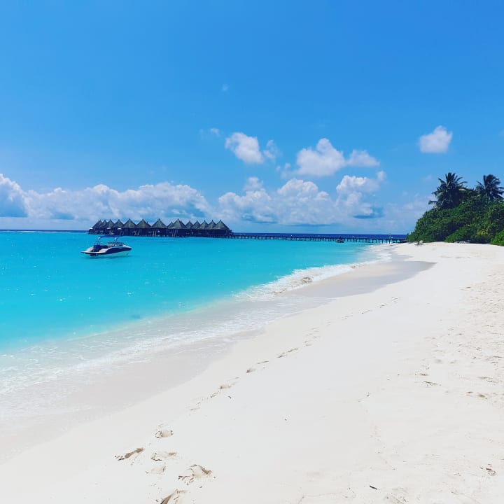 Strand Angaga Island Resort