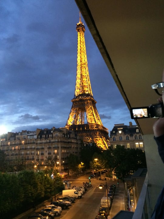 Отель Pullman Paris Tour Eiffel