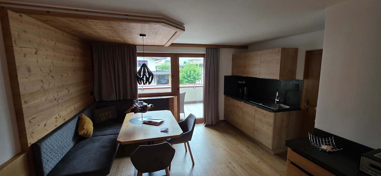 Zimmer Apartments Alpinschlössl Mayrhofen im Zillertal