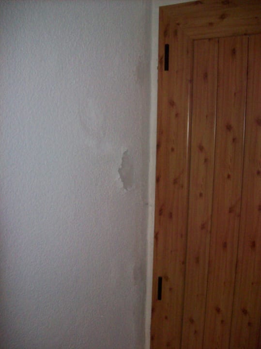 Da fällt der Putz ab Servatur Playa Bonita