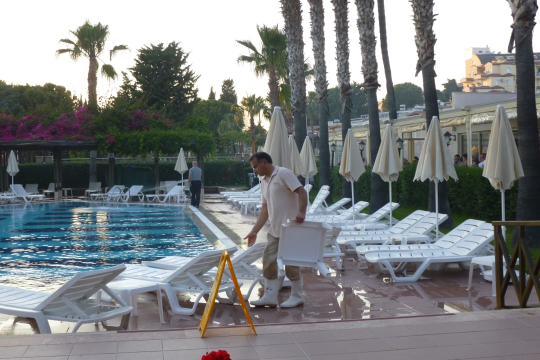 Poolreinigung, täglich abends Trendy Palm Beach (Adults Only, 16+)