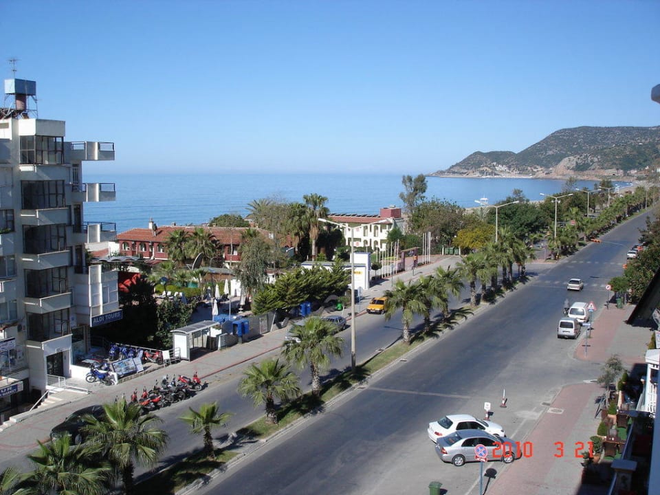 Ausblick vom Balkon nach rechts, sehr schön Tac Premier Hotel & Spa