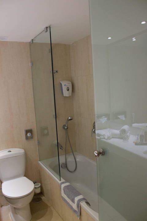 Familienzimmer Apollonia Beach Resort & Spa
