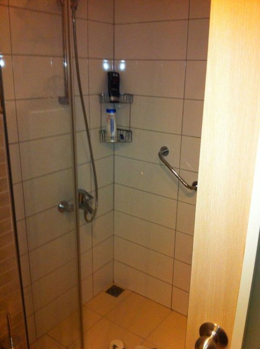 Dusche Hotel Grand Okan
