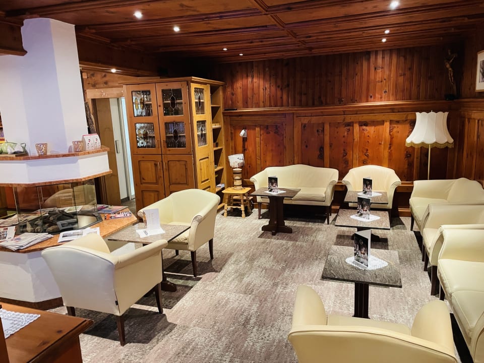 Lobby Hotel Sonnenheim