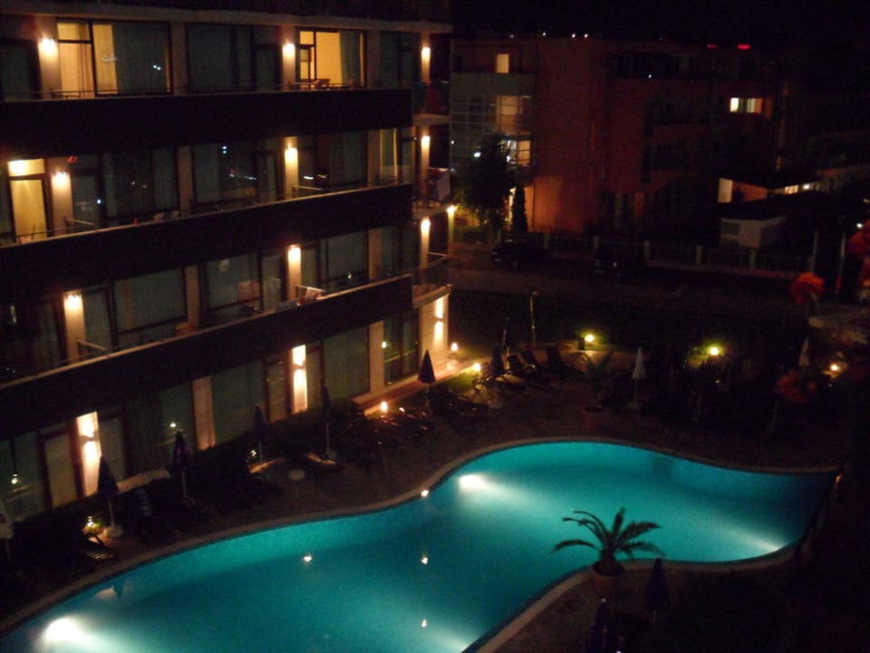 Hotel bei Nacht Hotel Lion Sunny Beach