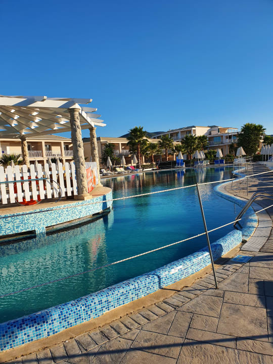 Strand Sandy Beach Resort