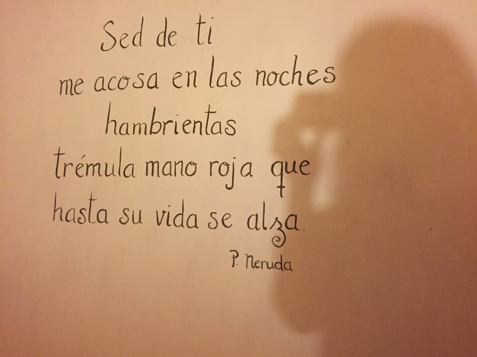 Zimmerwand La Locura del Poeta Eco Hostal