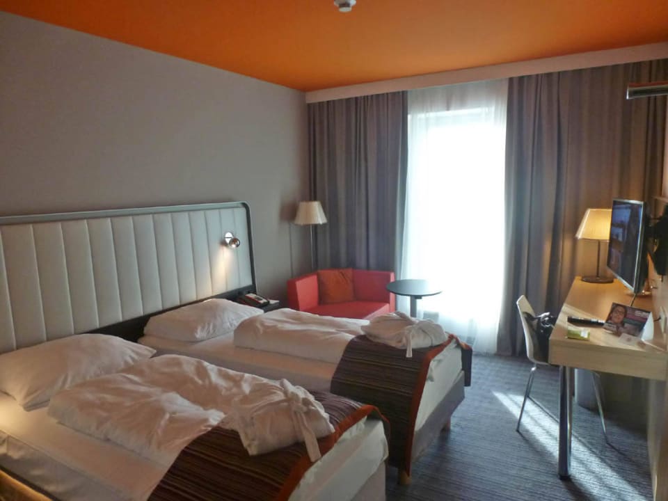 Zimmer 525 Park Inn by Radisson Frankfurt Airport