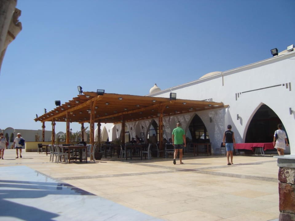 Restauranteingang Hotel Gorgonia Beach Resort