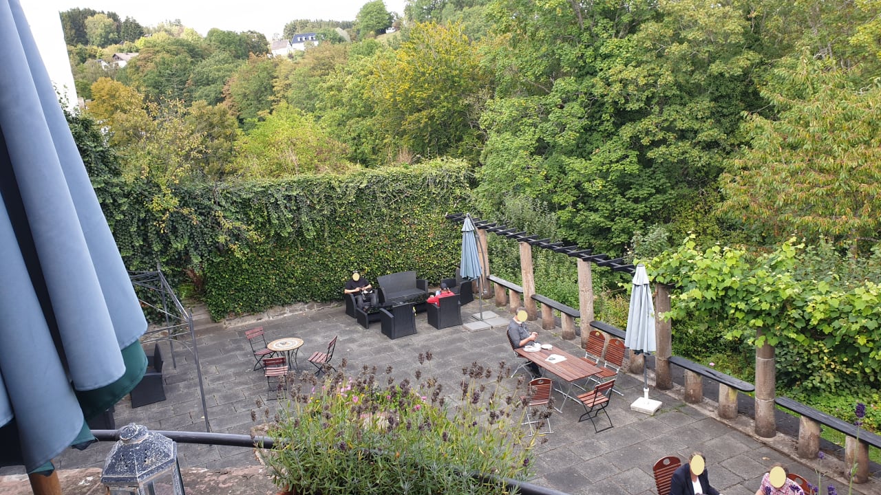 Gastro Burghaus & Villa Kronenburg