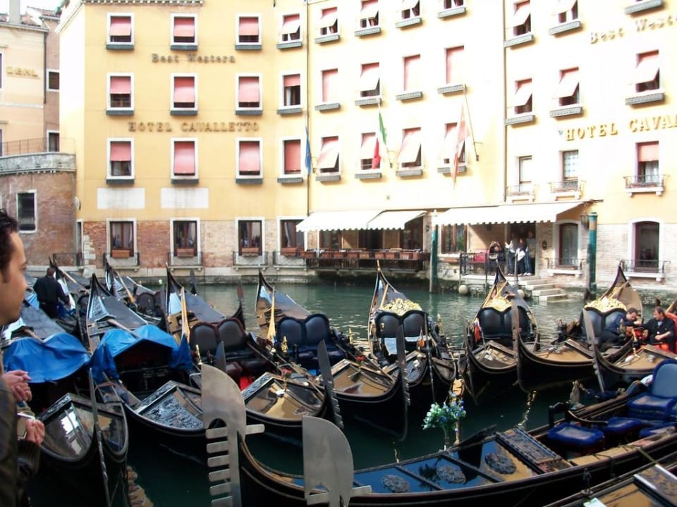 Blick auf Orseolo Becken und Hotel Albergo Cavalletto & Doge Orseolo