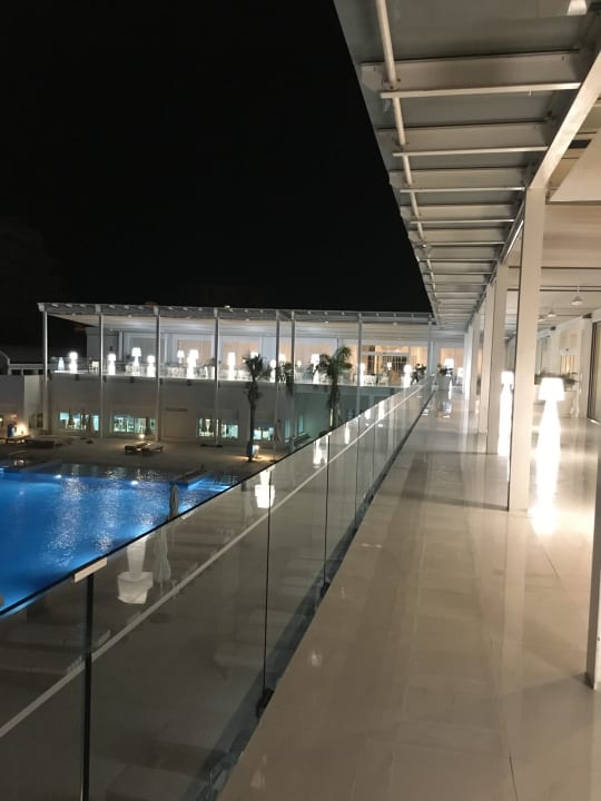 Außenansicht Constantinos The Great Beach Hotel