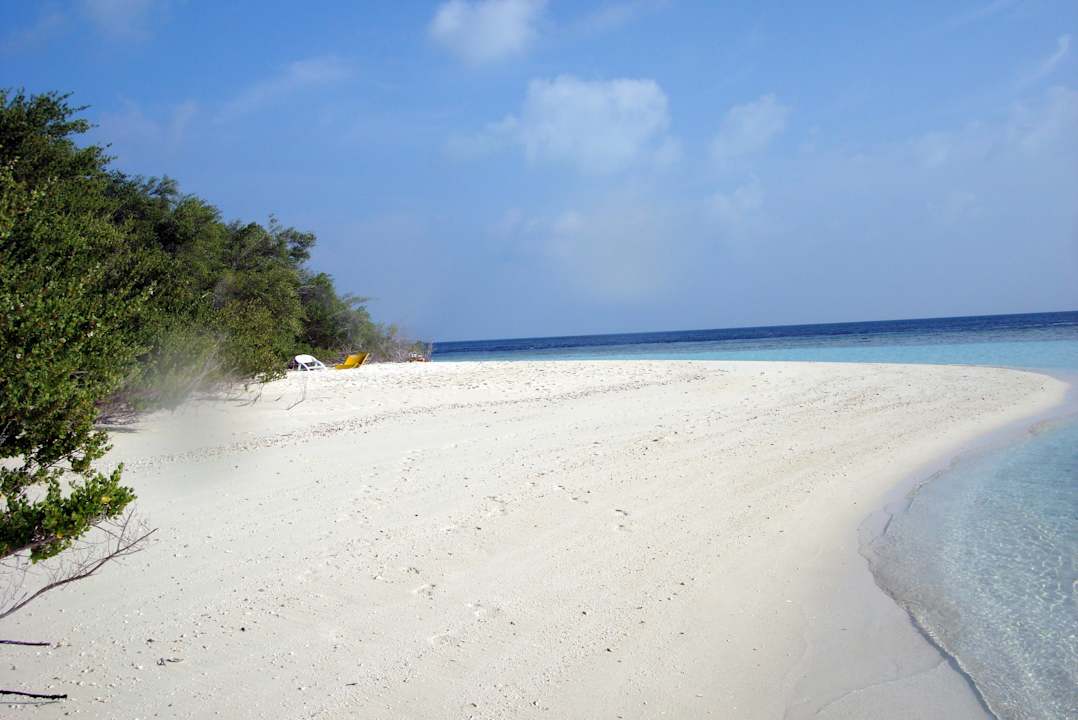 Strand Embudu Village