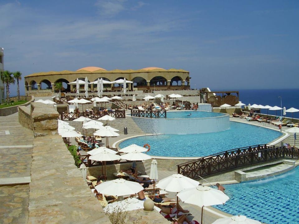 Poolanlage und Restaurant Hotel Kalithea Horizon Royal