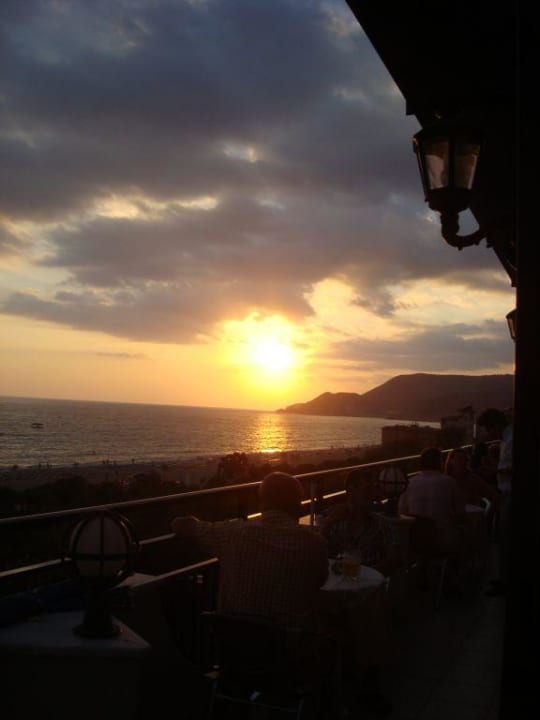 sonnenuntergang beim abendessen Gardenia Hotel