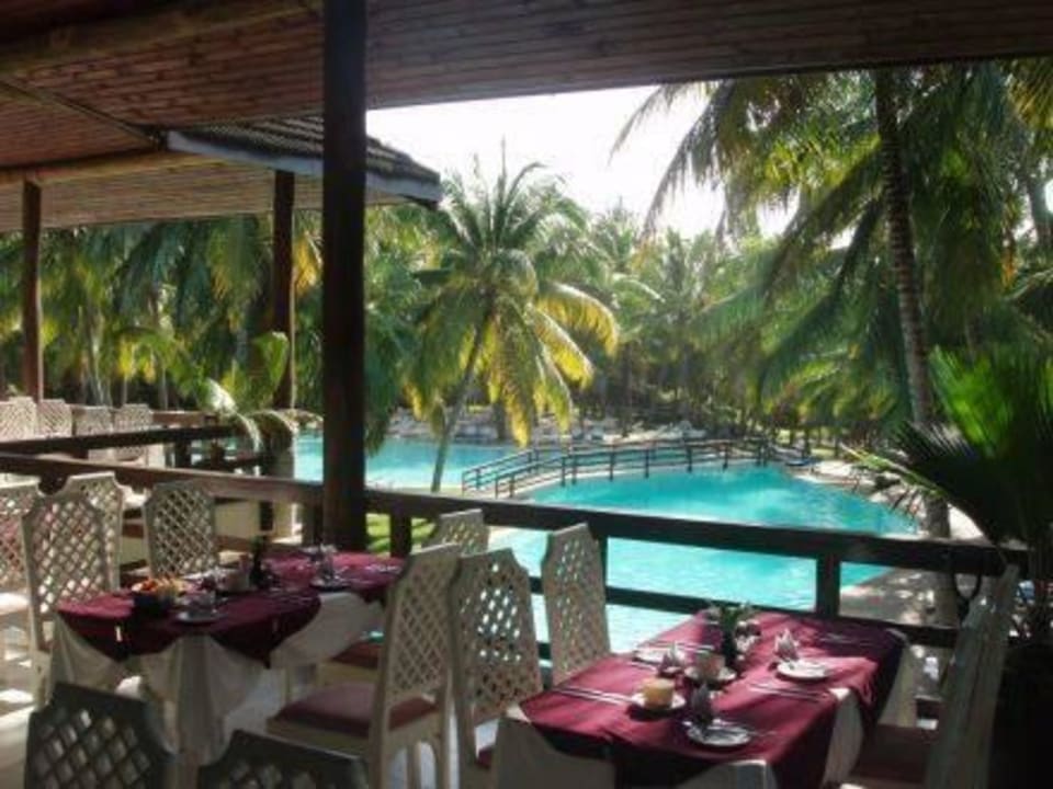 Restaurant PrideInn Flamingo Beach Resort & Spa