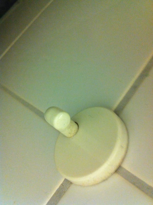 Haken im Bad ACHAT Hotel Heppenheim