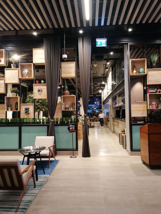Gastro Rove Trade Center
