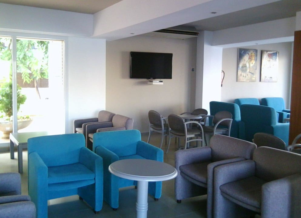 Sitzgelegendheit mit Fernseh, Internet BQ Apolo Hotel
