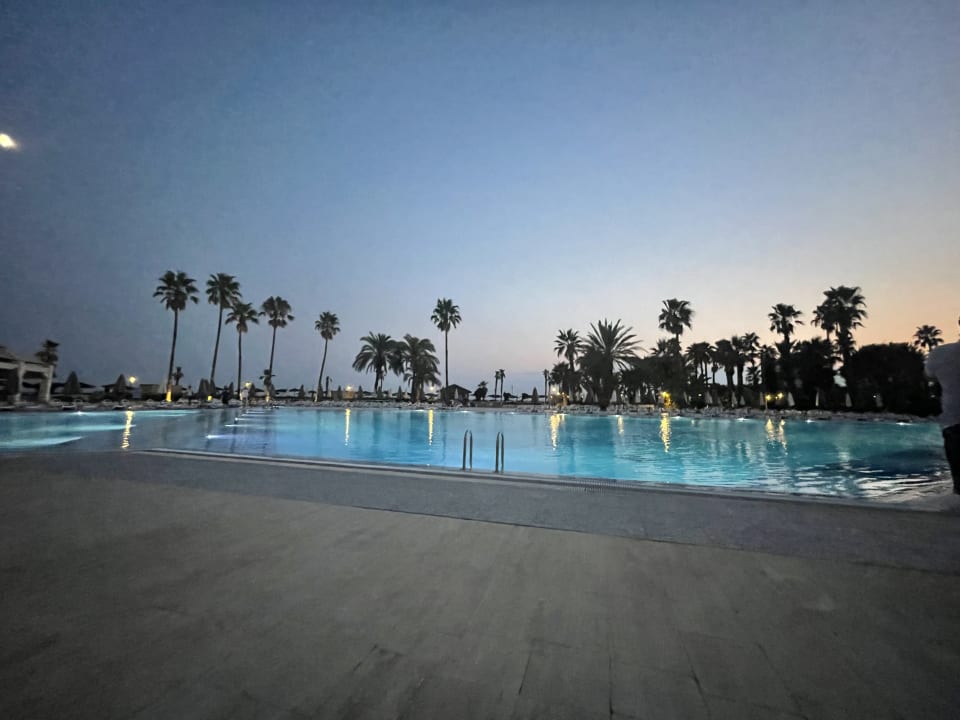 Pool Adora Hotel & Resort