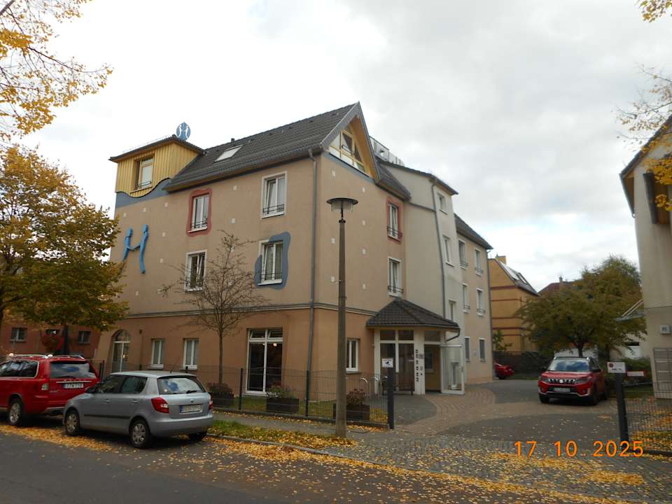 Außenansicht Hotel Mit-Mensch