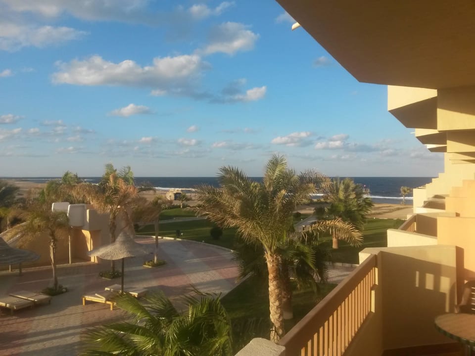 Widok z mojego okna Three Corners Sea Beach Resort