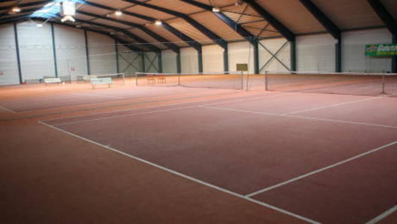 Tennishalle 4 Plätze Sporthotel Aktivpark Güssing