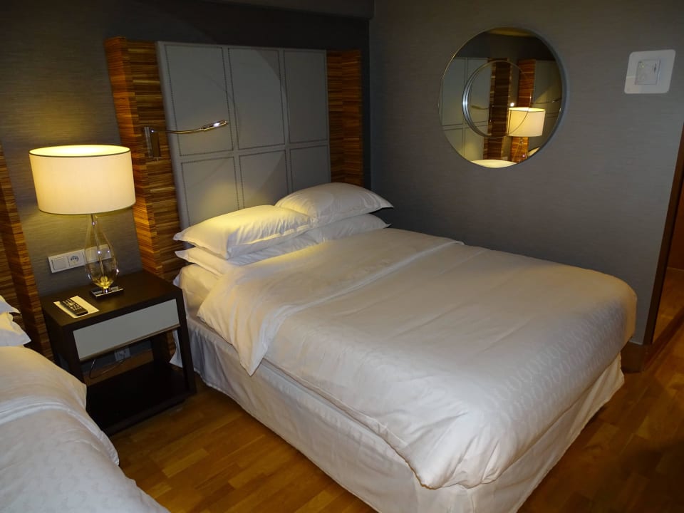 2 Doppelbetten (Zimmer 517) Hotel Sheraton Stockholm