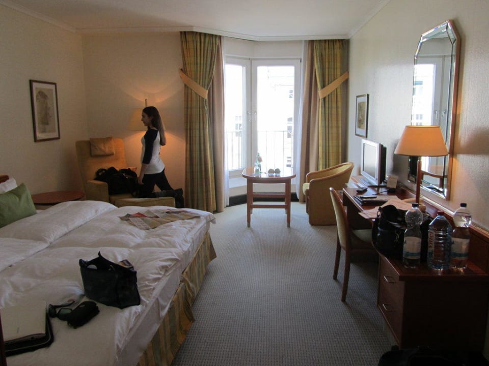 Blick in das Zimmer Grand Elysée Hamburg