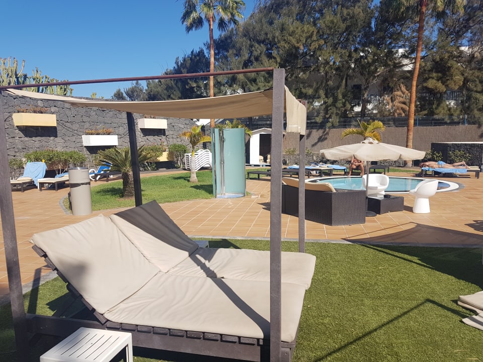 Pool Hotel THB Tropical Island