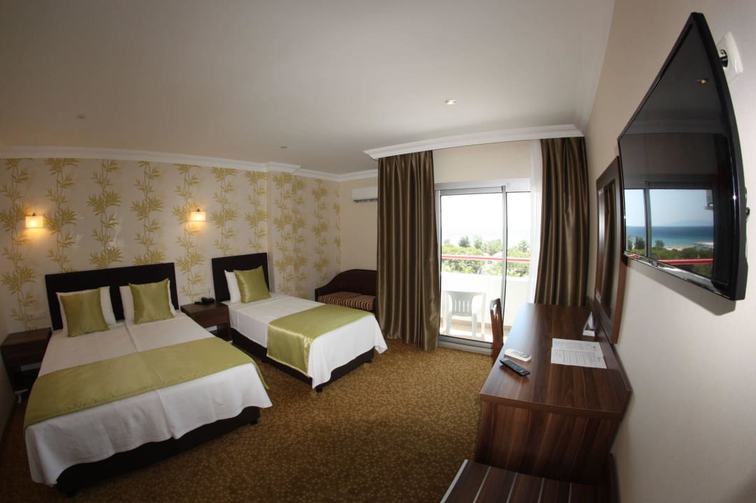 Superior Dreibettzimmer für 30 Euro Aufpreis   Hotel Billurcu