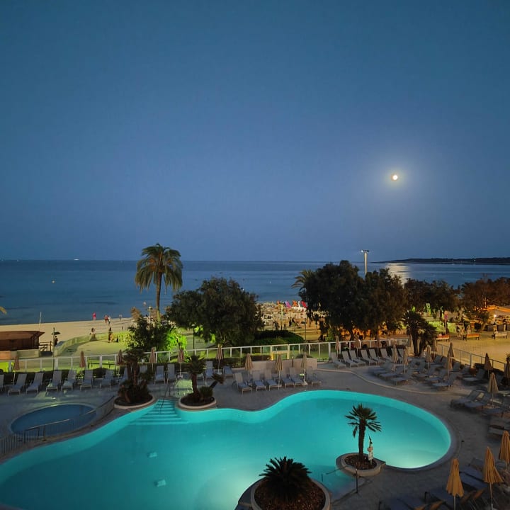 Pool Sabina Hotel & Suites