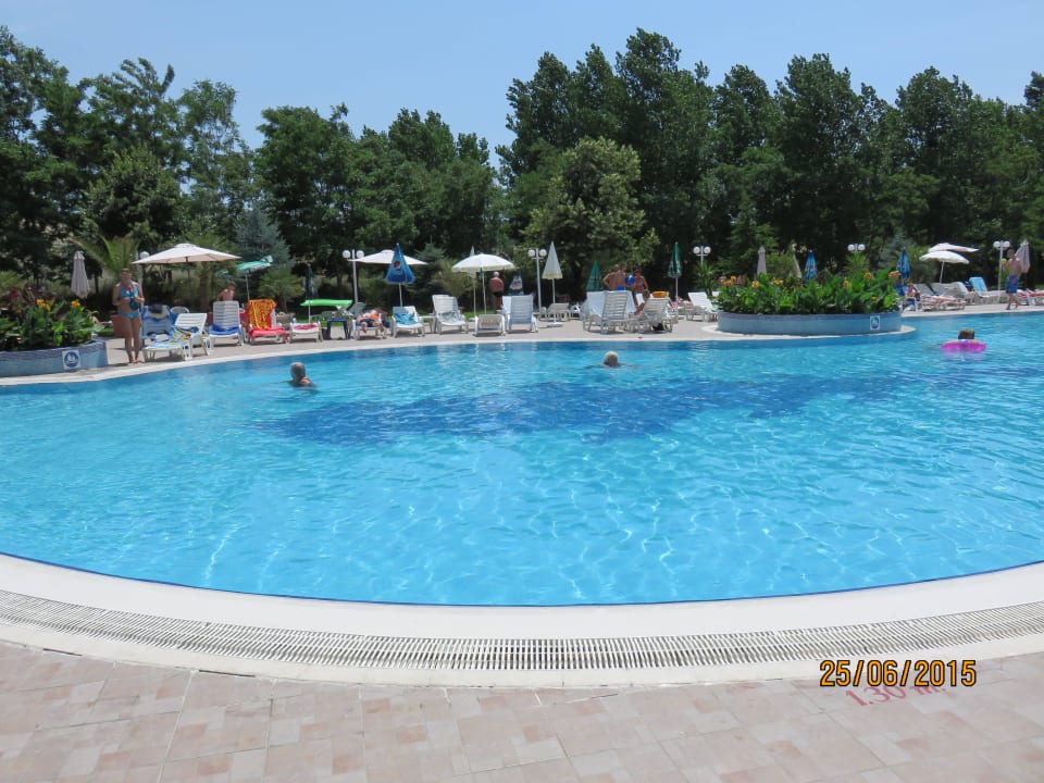Basen Hotel Zefir Beach