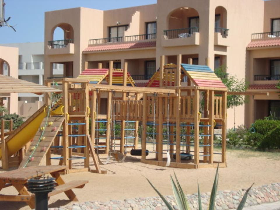Kinderspielplatz draußen. Ali Baba Palace Resort